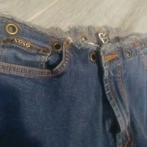 XOXO stretchy jeans w/distressed wait and loops